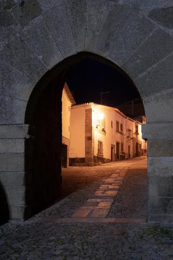 Portas Da Villa 米兰达·杜·杜罗 外观 照片